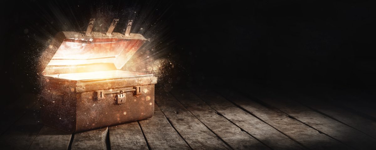 Treasure chest with gold glowing light