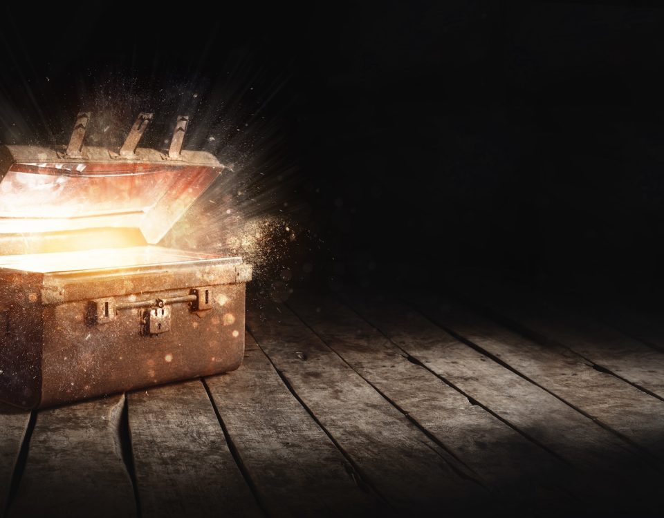 Treasure chest with gold glowing light